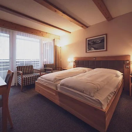 Отель Mountain Plaza 4*
