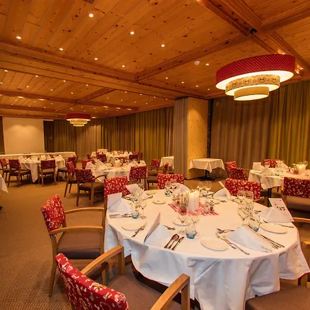 Hotel Mountain Plaza 4*