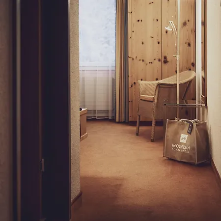 מלון Mountain Plaza